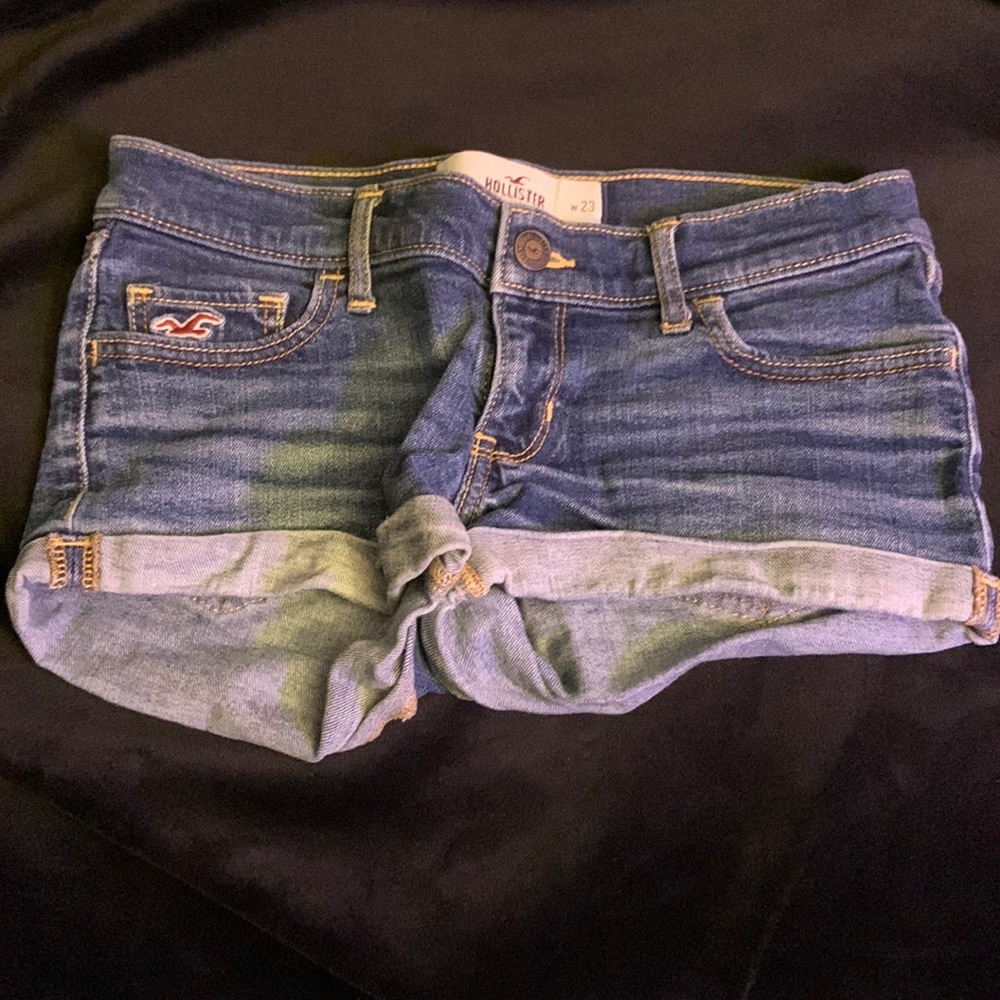 Size 00 Hollister Jean shorts